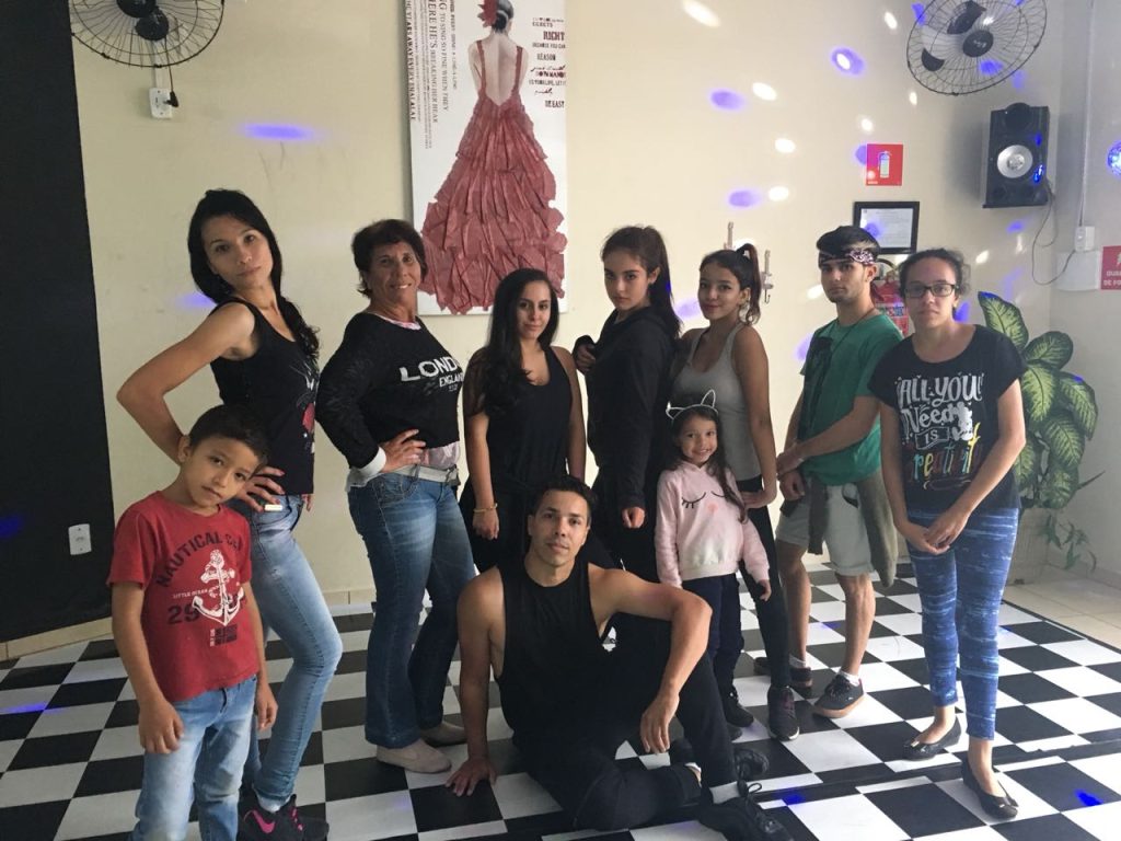 Cia de Dança de Itararé (SP) se prepara para o primeiro espetáculo do grupo Cia de Dança de Itararé (SP) se prepara para o primeiro espetáculo do grupo
