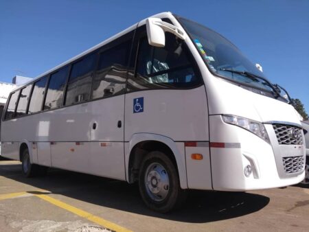Com recursos próprios, prefeito de Itararé (SP) adquire micro-ônibus para a Saúde Com recursos próprios, prefeito de Itararé (SP) adquire micro-ônibus para a Saúde