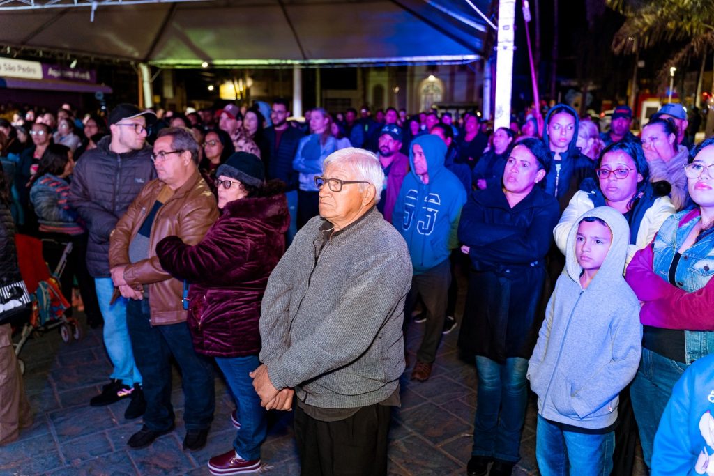 Comunidade evangélica celebra noite de louvor e emoção com a Banda Gratidão no aniversário de Itararé (SP)