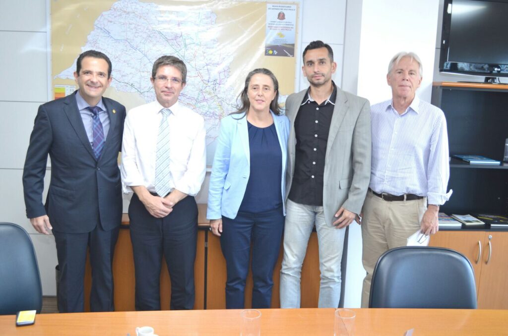 Cristina Ghizzi solicita ao Governo do Estado extensão da duplicação da SP 258 e melhorias para o trevo da Via Sinhá IMG-20160728-WA0018