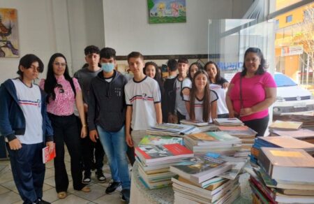 Cultura de Itararé (SP) recebe estudantes de Itaporanga (SP)