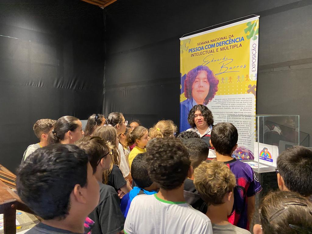 Cultura de Itararé (SP) recebe visita da APAE