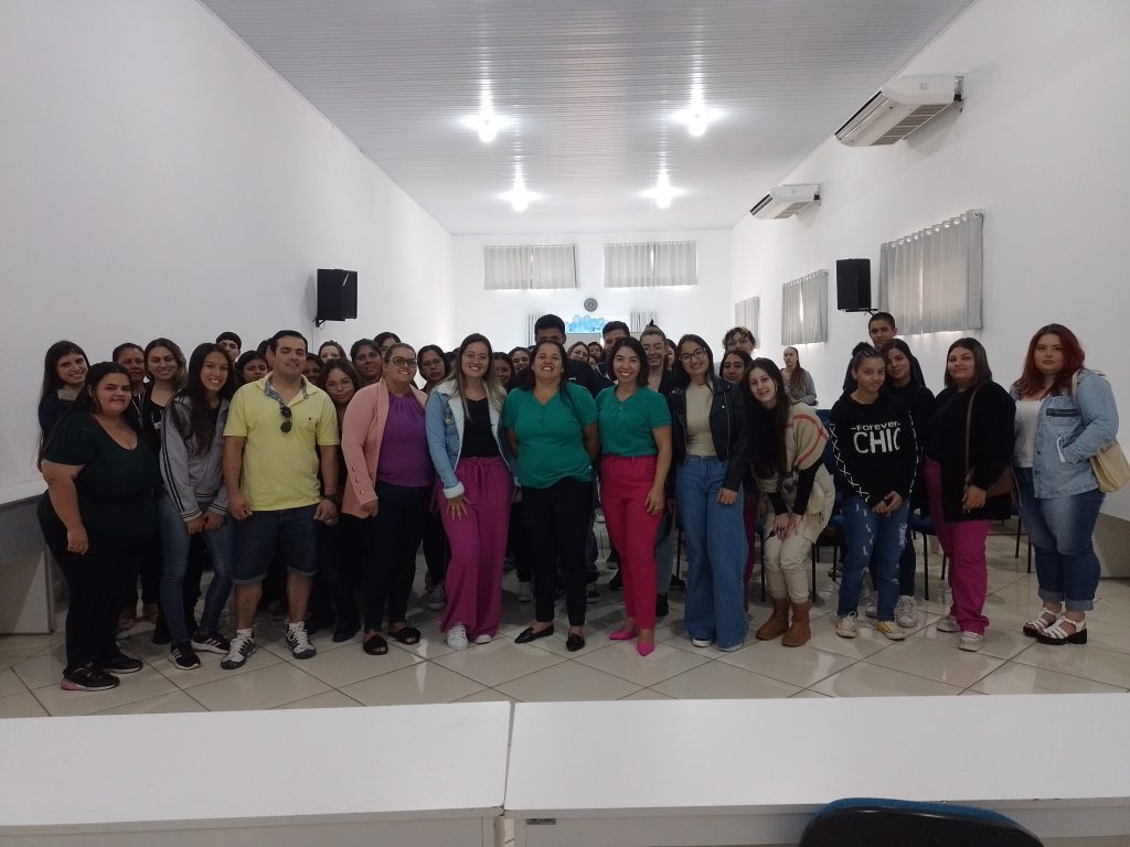 Educação de Itararé (SP) realiza capacitação a estagiários da rede municipal de Ensino