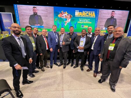 Em Brasília (DF), chefe do Executivo de Itararé (SP) participa da XXV Marcha dos Prefeitos