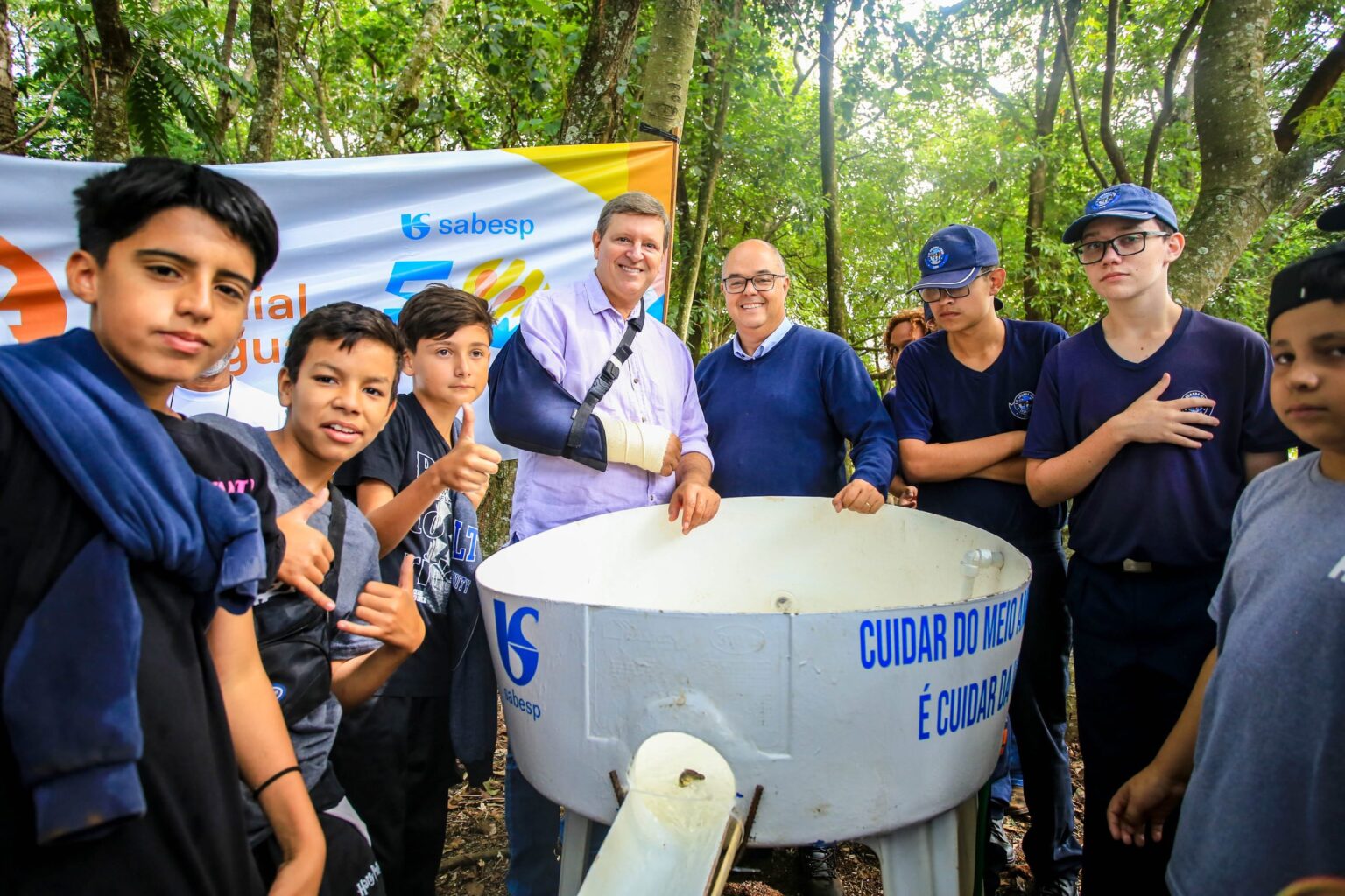 Em parceria com Sabesp, Prefeitura de Itararé (SP) realiza soltura de 7000 peixes no Córrego da Prata Em parceria com Sabesp, Prefeitura de Itararé (SP) realiza soltura de 7000 peixes no Córrego da Prata