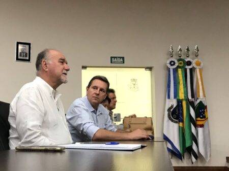 Em reunião do Condersul, prefeito de Itararé (SP) discute sobre duplicação das rodovias da região Em reunião do Condersul, prefeito de Itararé (SP) discute sobre duplicação das rodovias da região