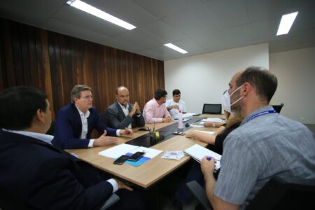 Em São Paulo, prefeito de Itararé (SP) articula doação de áreas da SPU ao município