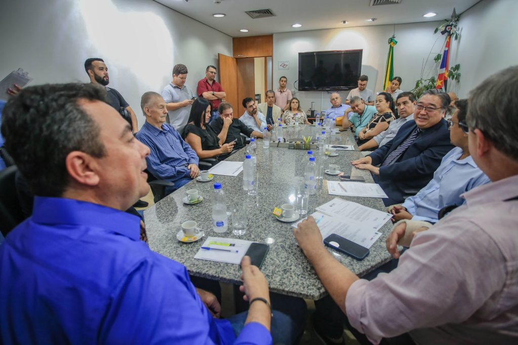 Em São Paulo, prefeito de Itararé (SP) articula novas moradias populares junto ao CDHU