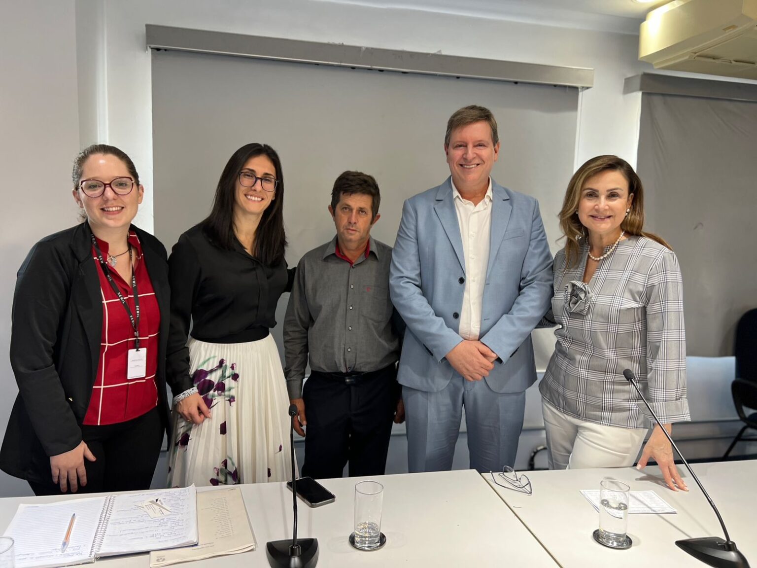 Em São Paulo, prefeito de Itararé (SP), Heliton do Valle, participa de agenda na Secretaria Estadual de Meio Ambiente