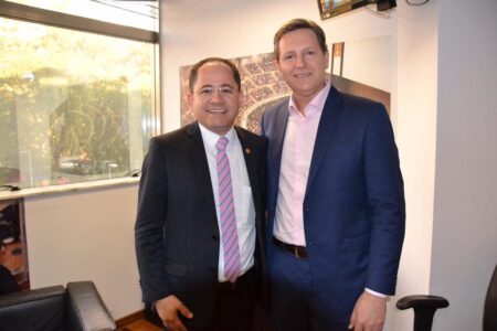 O deputado se mostrou sensível ao município.
