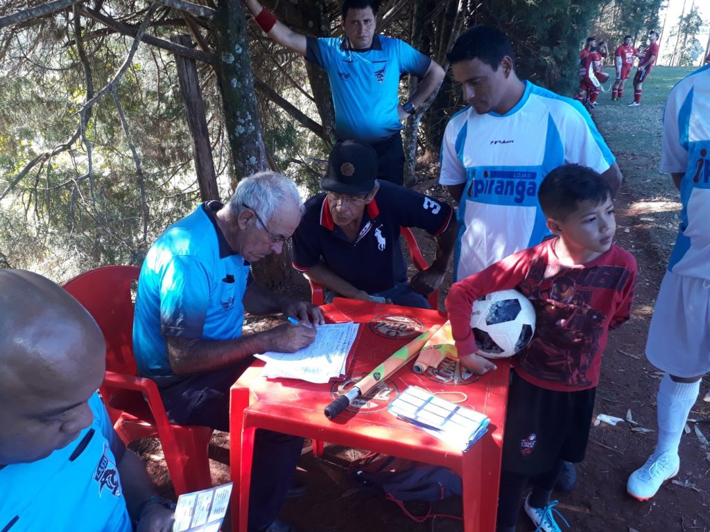 Enxovia vence Santa Cruz pelo Campeonato Rural de Futebol em Itararé (SP)