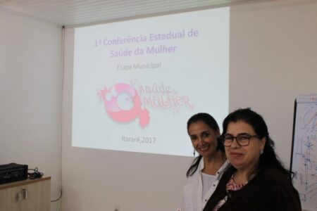 Secretária de Saúde, Ana Souza e a dentista, Silvia Pontes coordenam a etapa municipal da Conferência.jpg
