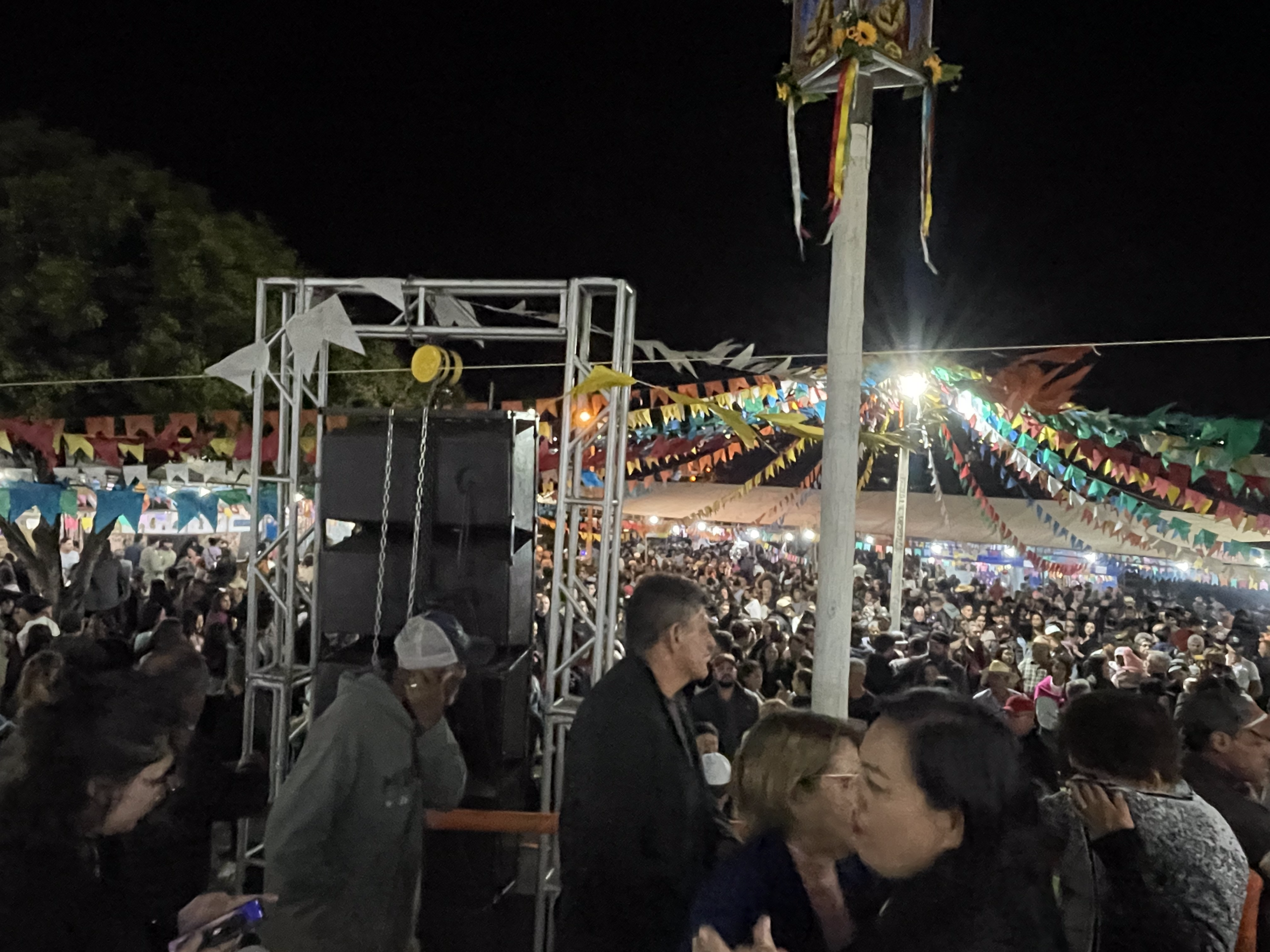 Festa de São João movimenta público em Itararé (SP)