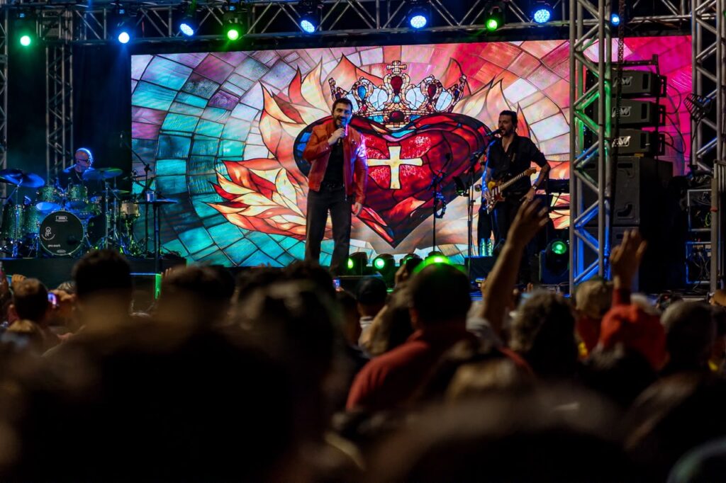 Festa de São Pedro tem encerramento histórico com show de Padre Fábio de Melo em Itararé