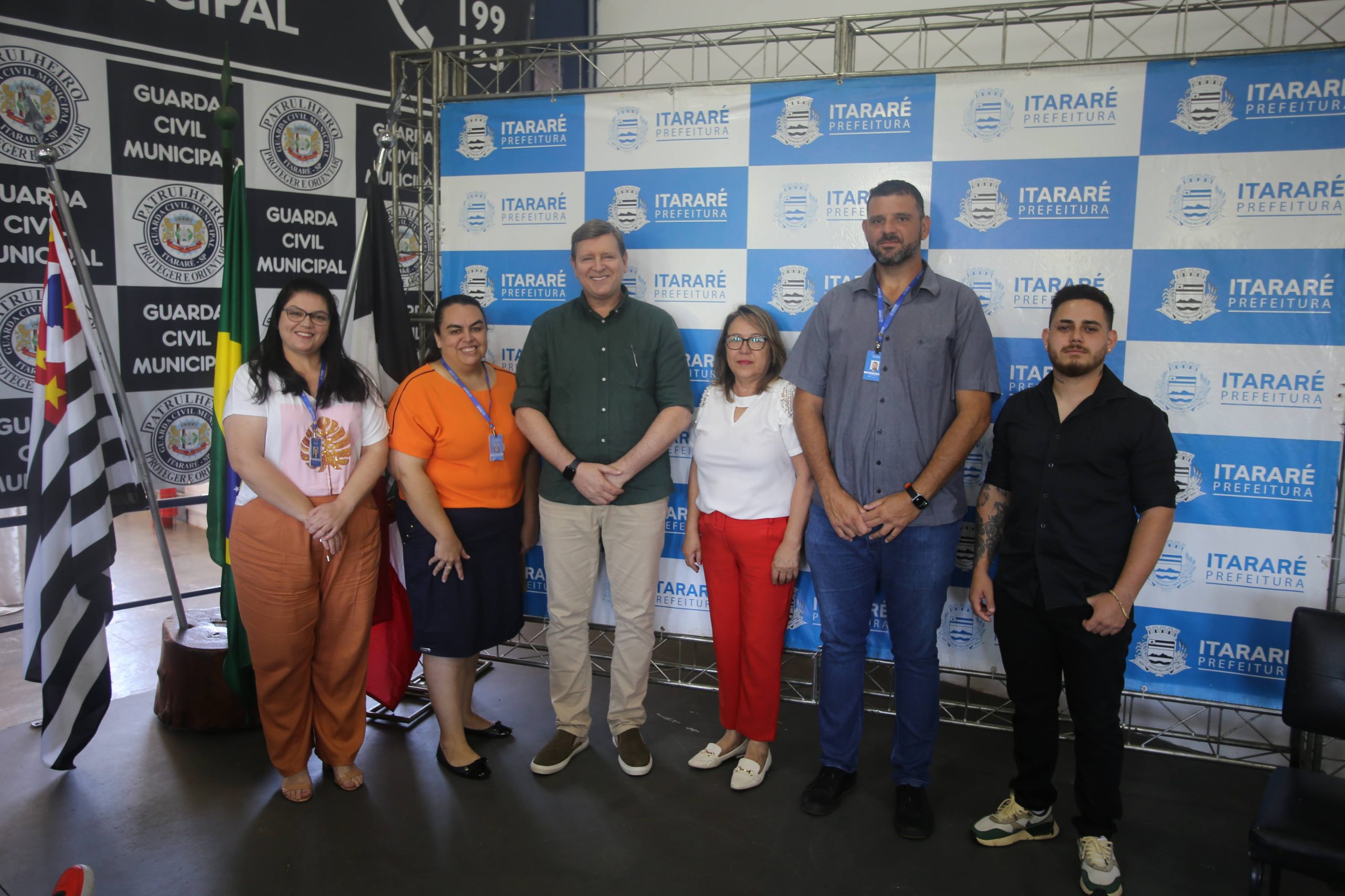 Fundo Social de Itararé (SP) realiza formatura do Curso de Barbeiro