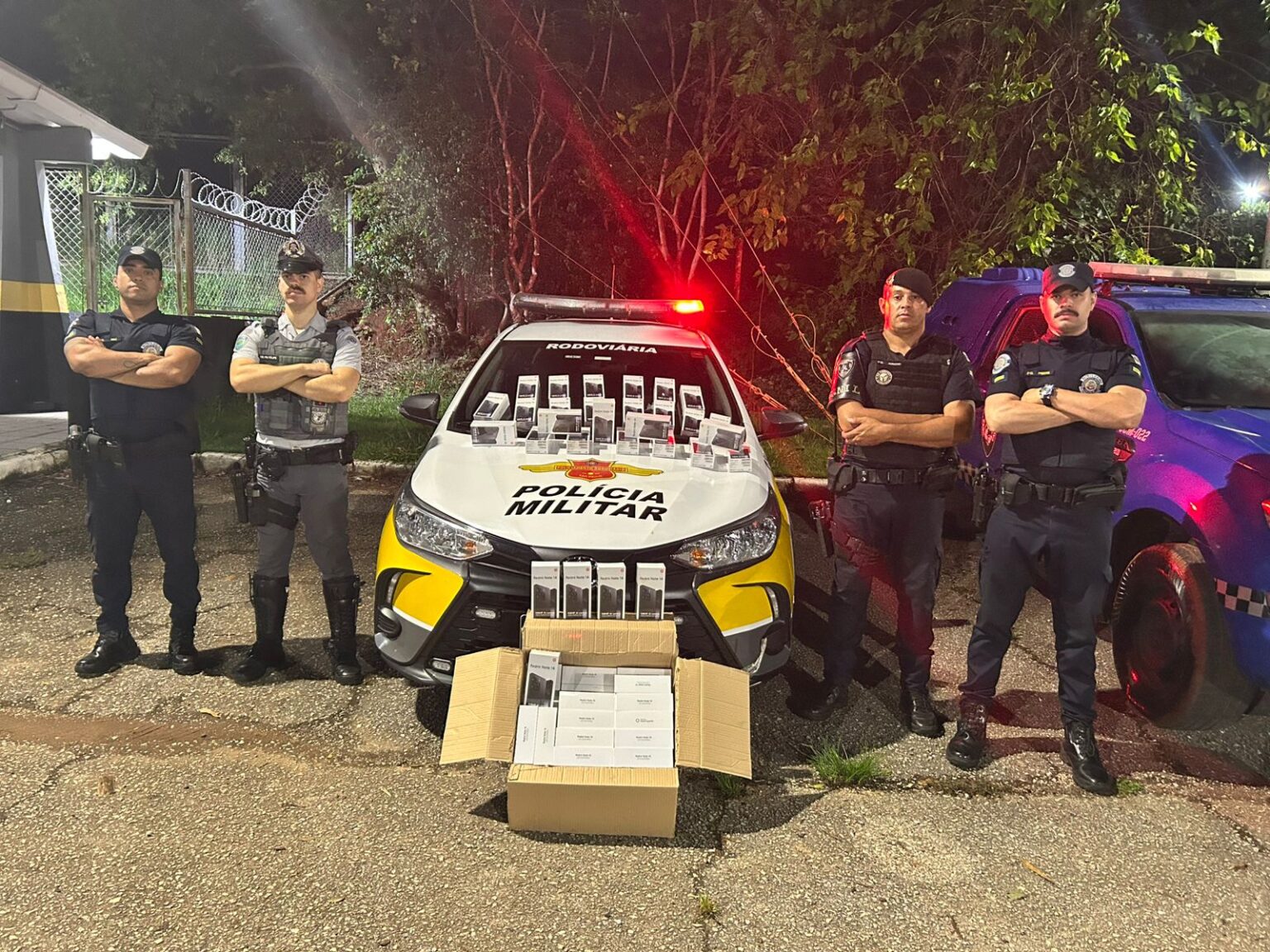 GCM de Itararé (SP) e Polícia Rodoviária prendem homem por descaminho de celulares GCM de Itararé (SP) e Polícia Rodoviária prendem homem por descaminho de celulares