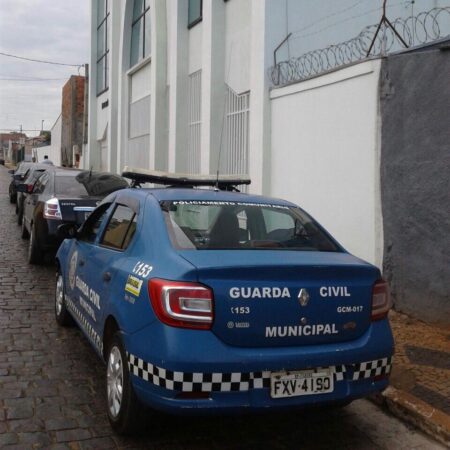 GCM de Itararé (SP) prende em flagrante autor de furto em igreja GCM de Itararé (SP) prende em flagrante autor de furto em igreja