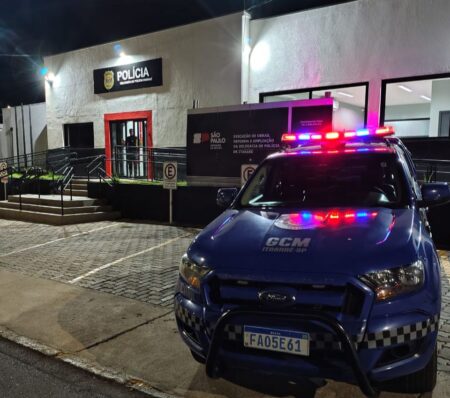 GCM de Itararé (SP) prende homem por tráfico de drogas na Vila Novo Horizonte GCM de Itararé (SP) prende homem por tráfico de drogas na Vila Novo Horizonte