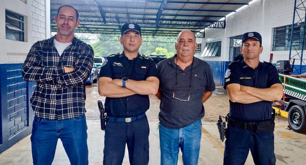 GCM de Itararé (SP) recebe visita do seu primeiro comandante após a implantação e início de sua formação GCM de Itararé (SP) recebe visita do seu primeiro comandante após a implantação e início de sua formação