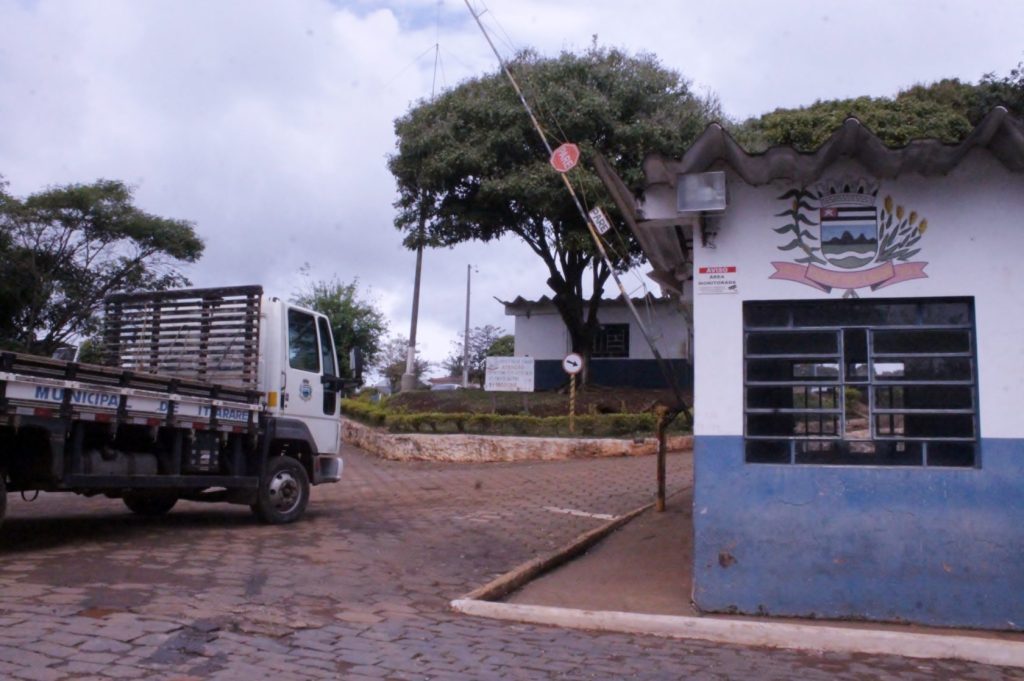 Gestão Heliton do Valle conquista melhorias à Garagem Municipal de Itararé (SP) Gestão Heliton do Valle conquista melhorias à Garagem Municipal de Itararé (SP)