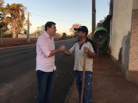 Heliton do Valle lança programa de pavimentação e traz benefícios à população de Itararé (SP) Heliton do Valle lança programa de pavimentação e traz benefícios à população de Itararé (SP)