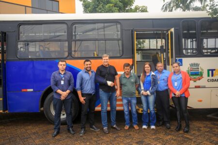 Inédito: Prefeitura de Itararé (SP) realiza lançamento da linha de ônibus para zona rural e anúncio oficial do programa “Tarifa Zero” Inédito: Prefeitura de Itararé (SP) realiza lançamento da linha de ônibus para zona rural e anúncio oficial do programa “Tarifa Zero”