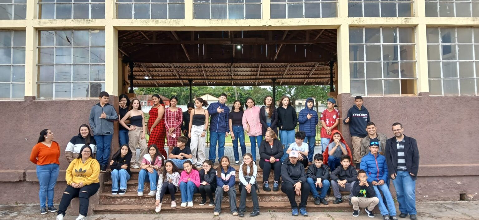 Itararé recebe alunos da cidade de Riversul (SP) para um passeio turístico-cultural