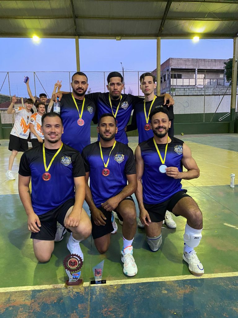 Itararé (SP) conquista ouro e bronze em torneio de vôlei em Bom Sucesso de Itararé (SP)
