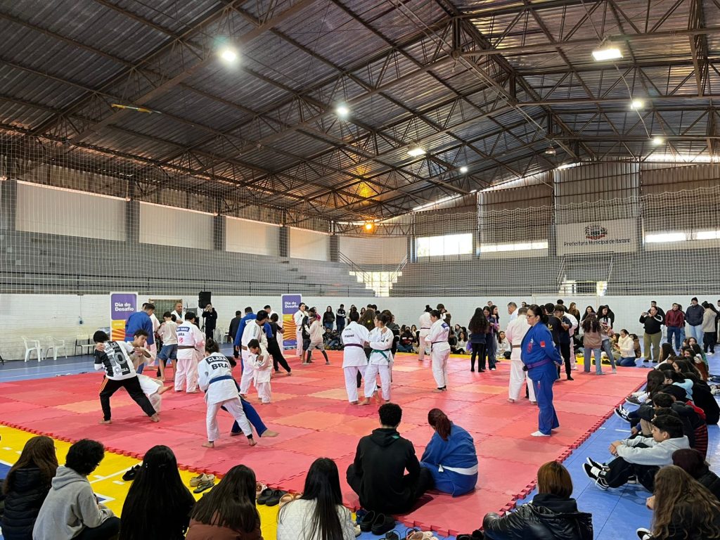 Itararé (SP) recebe Caravana Dia do Desafio do Sesc com vivência de judô ao lado de atletas renomados