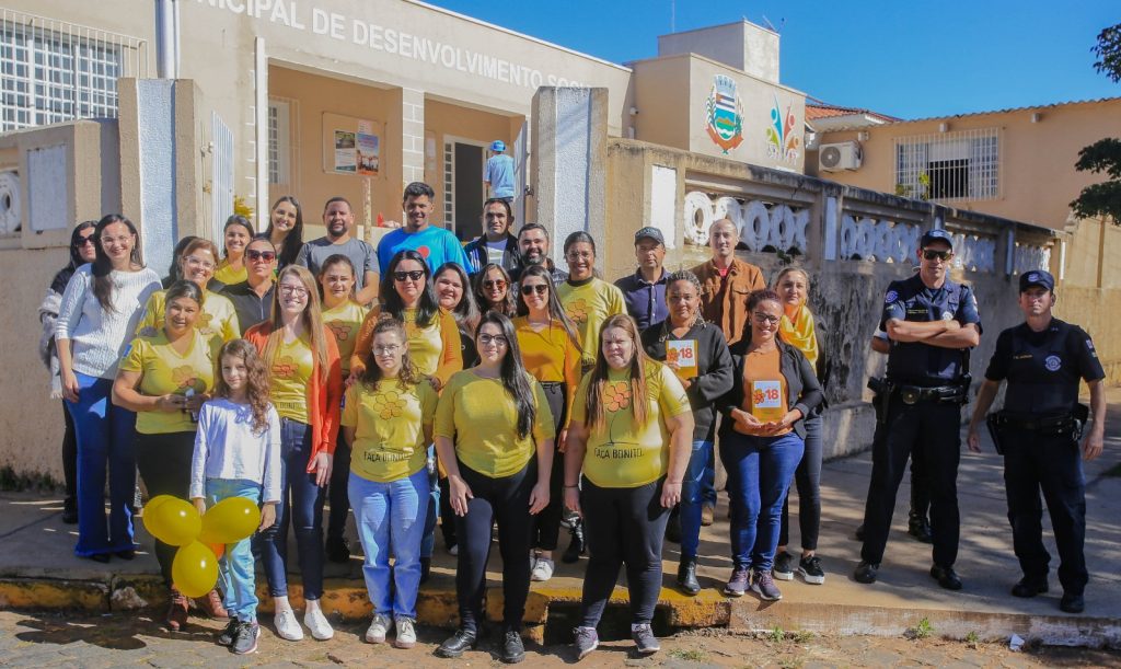 Maio Laranja: Prefeitura de Itararé (SP) realiza carreata alusiva ao Dia de Combate ao Abuso e Exploração Sexual de Crianças e Adolescentes