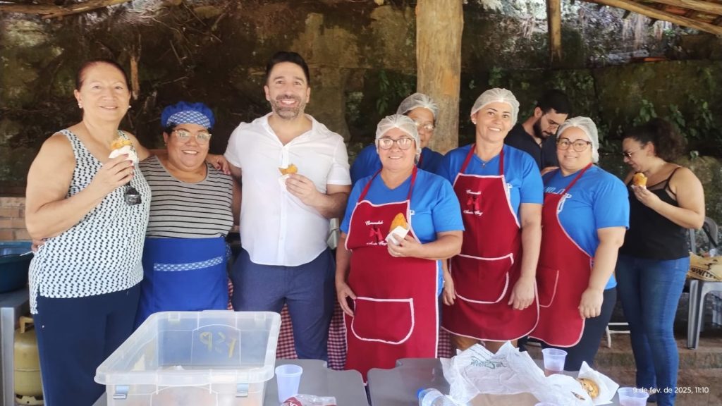 Missa Campal em homenagem a Nossa Senhora de Lourdes reúne fiéis na Barreira em Itararé (SP)