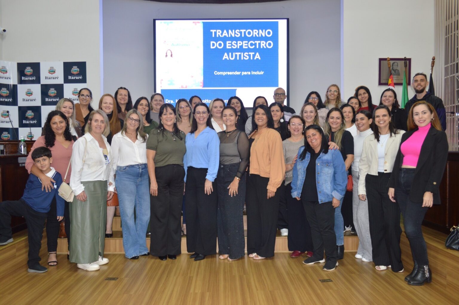 Palestra sobre TEA encerra programação de conscientização promovida pelo CAEEI em Itararé