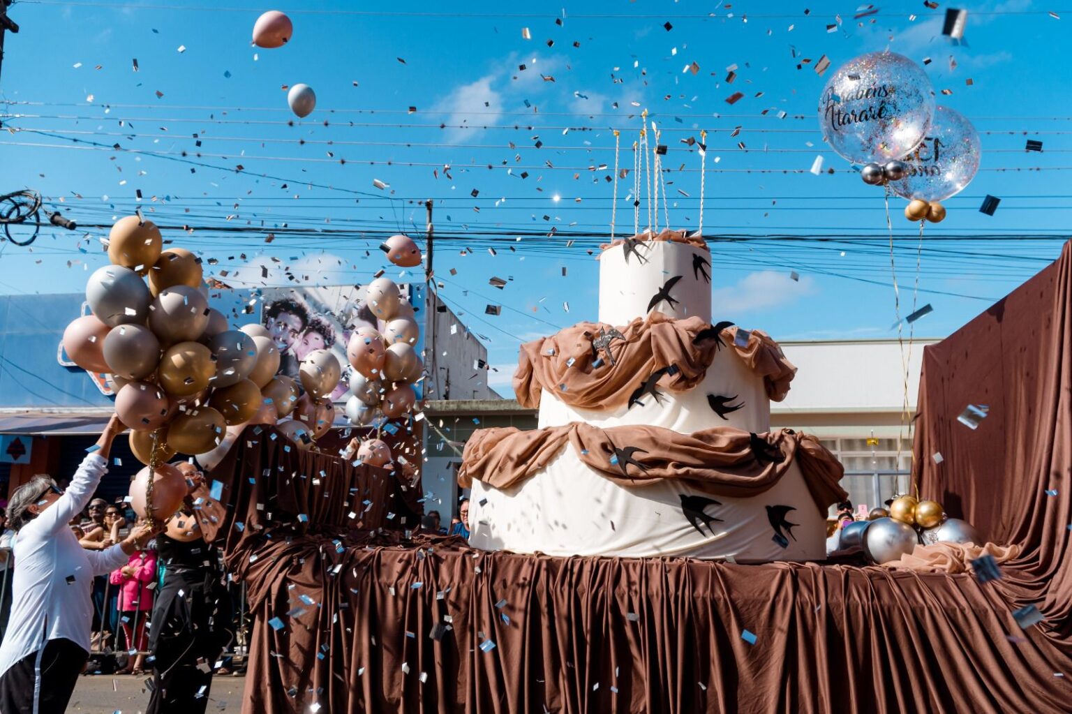 Pela primeira vez em anos, Desfile Cívico de Itararé (SP) inicia no horário e emociona milhares de pessoas Pela primeira vez em anos, Desfile Cívico de Itararé (SP) inicia no horário e emociona milhares de pessoas