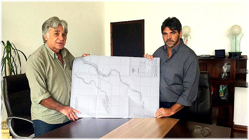 Prefeito assina convênio para recuperação de estrada rural