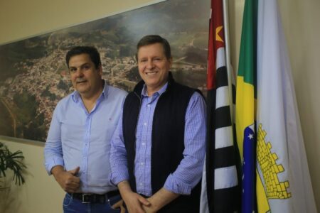 Prefeito de Itararé (SP) e presidente do Condersul, Heliton do Valle, realiza visita a municípios da região