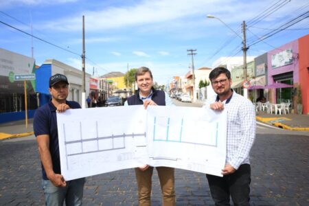 Prefeito de Itararé (SP) anuncia novas obras de pavimentação de mais de R$3,8 milhões Prefeito de Itararé (SP) anuncia novas obras de pavimentação de mais de R$3,8 milhões