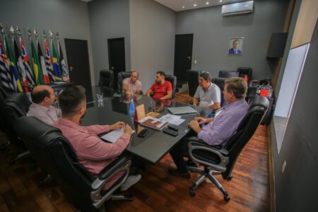 Prefeito de Itararé (SP) autoriza ampliação das instalações da empresa AG Máquinas e Equipamentos
