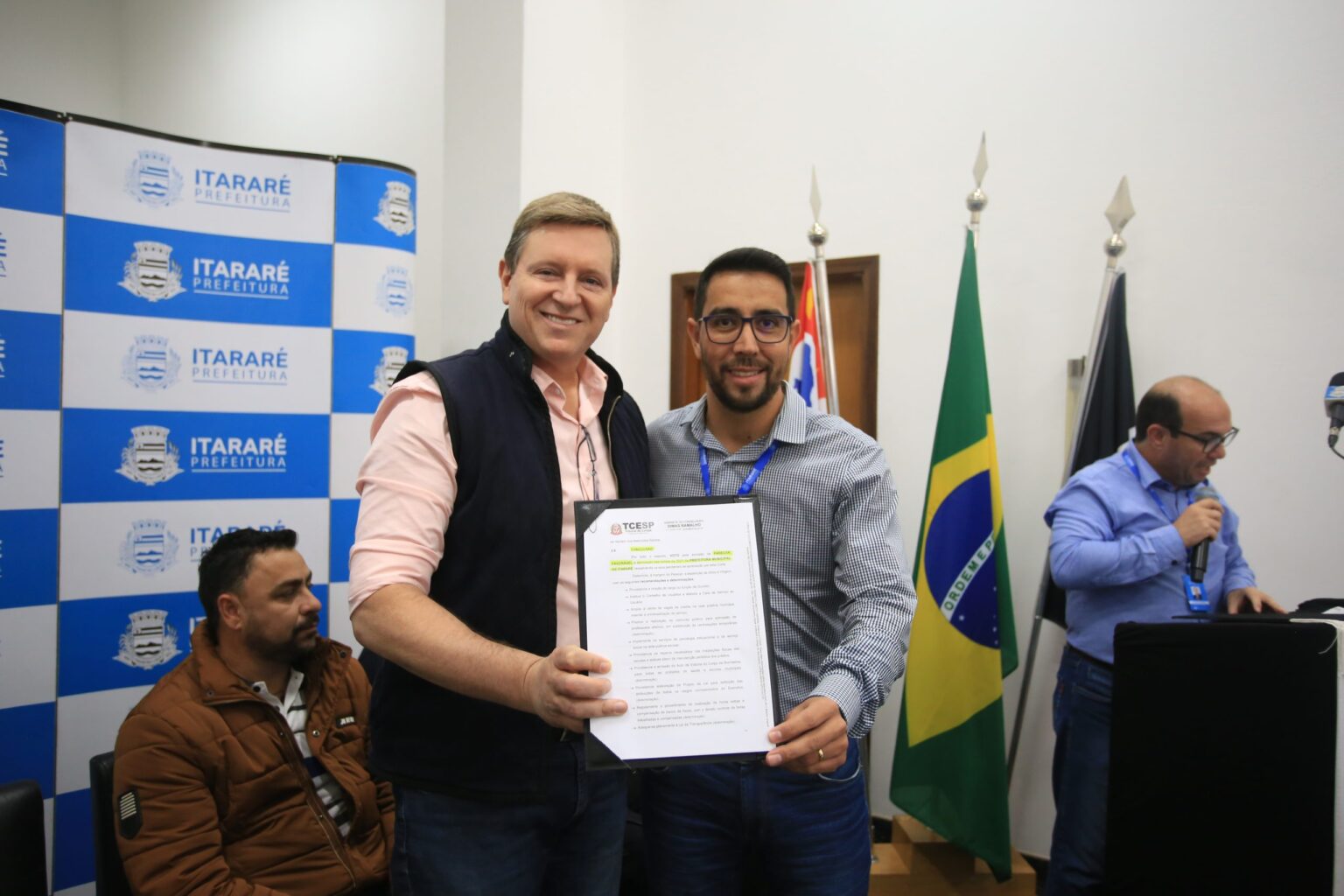 Prefeito de Itararé (SP), Heliton do Valle, anuncia investimentos em tecnologia e infraestrutura para Secretarias Municipais