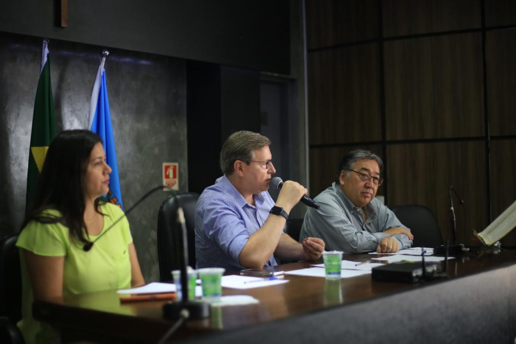 Prefeito de Itararé (SP), Heliton do Valle, preside reunião ordinária do Condersul em Capão Bonito (SP)
