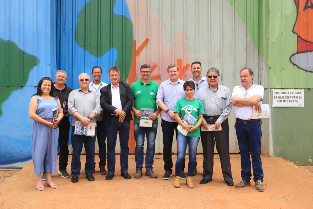 Prefeito de Itararé (SP), Heliton do Valle, preside reunião ordinária do Condersul em Capão Bonito (SP)