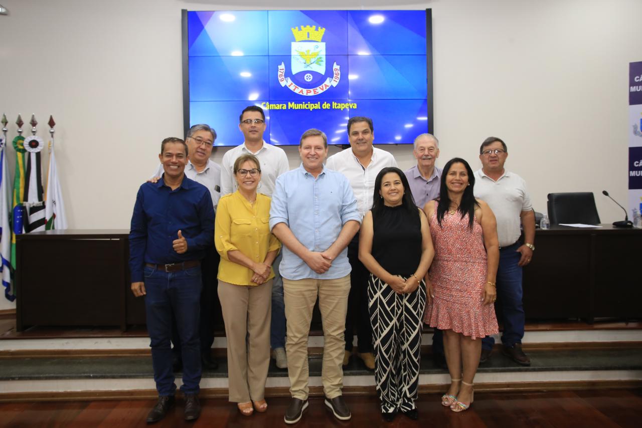 Prefeito de Itararé (SP), Heliton do Valle, realiza reunião ordinária do Condersul