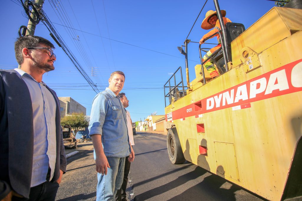 Prefeito de Itararé (SP), Heliton do Valle, realiza visita técnica às obras de ampliação da Unidade de Saúde da Vila Novo Horizonte