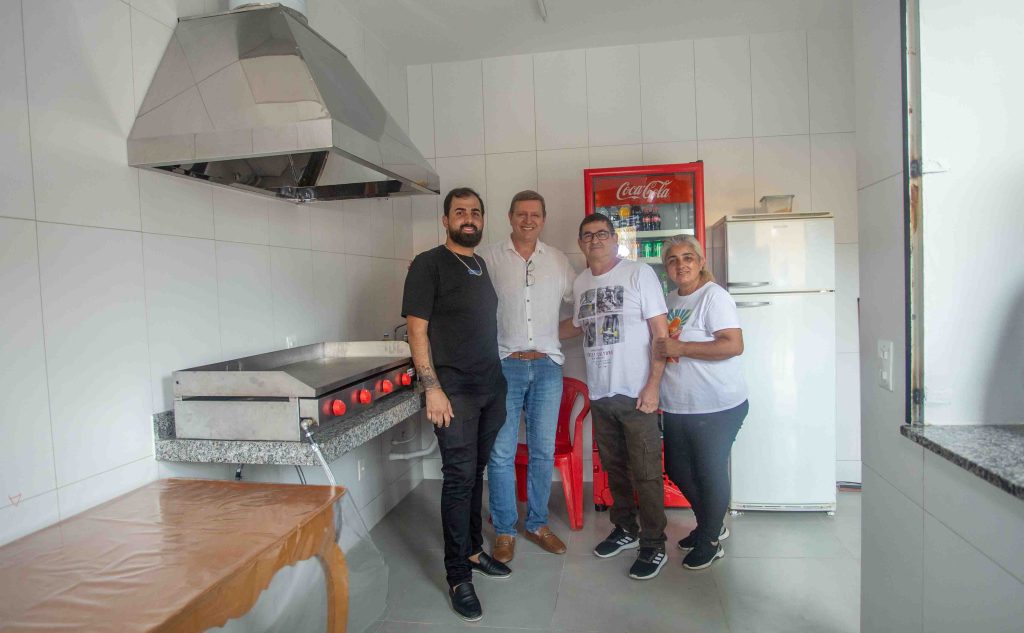 Prefeito de Itararé (SP) inaugura Praça de Alimentação Domênico Tersigni