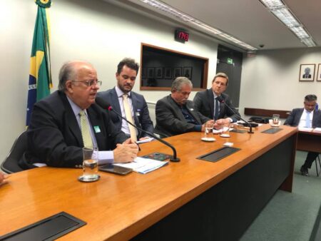 Prefeito de Itararé (SP) participa de encontro com chefes do Executivo de todo o país Prefeito de Itararé (SP) participa de encontro com chefes do Executivo de todo o país
