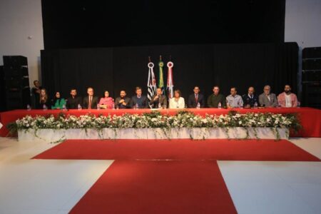 Prefeito de Itararé (SP) participa de sessão solene em comemoração aos 129 anos do município Prefeito de Itararé (SP) participa de sessão solene em comemoração aos 129 anos do município