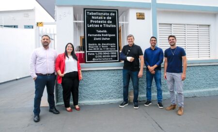 Prefeito de Itararé (SP) realiza visita de cortesia ao novo espaço do Cartório Itararé