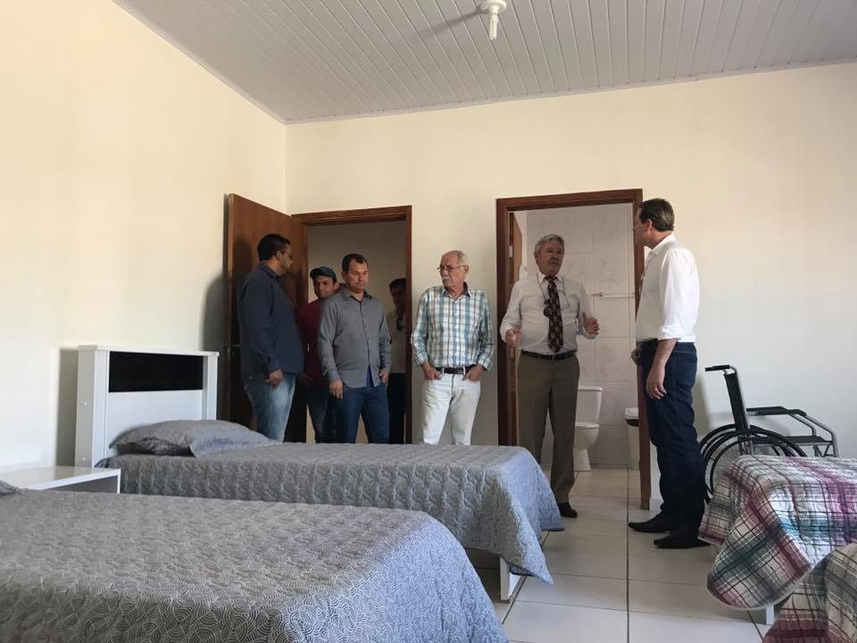 Prefeito de Itararé (SP) reativa convênio com Associação dos Renais Crônicos Prefeito de Itararé (SP) reativa convênio com Associação dos Renais Crônicos