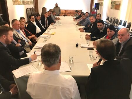 Prefeito de Itararé (SP) reúne-se com secretário-chefe da Casa Civil do Estado de São Paulo Prefeito de Itararé (SP) reúne-se com secretário-chefe da Casa Civil do Estado de São Paulo