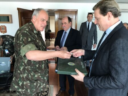 Prefeito de Itararé (SP) solicita unidade do Exército ao município Prefeito de Itararé (SP) solicita unidade do Exército ao município