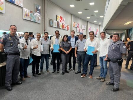 Prefeito Heliton do Valle assina proposta de convênio para instalação do sistema Detecta em Itararé (SP)